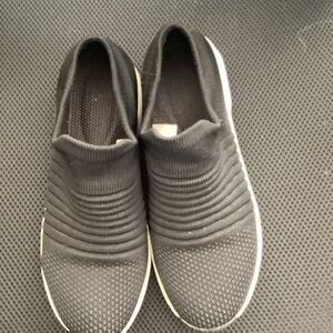 Black Slip-On ladies shoes